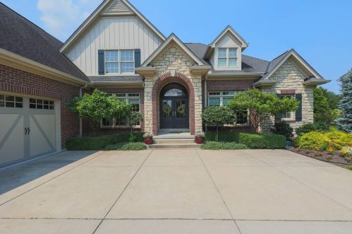 10359 Deerfield Rd, Cincinnati, OH 45242-5104