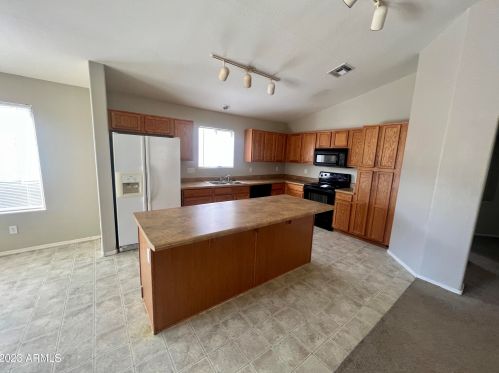 10755 2nd St, Avondale AZ  85323-6201 exterior