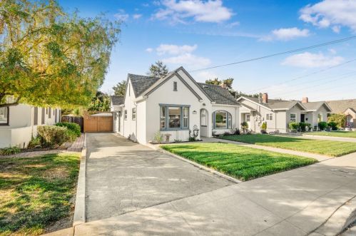 1560 Cienega Rd, Hollister CA  95023-5510 exterior