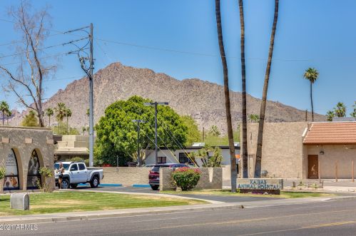 2935 68th St, Scottsdale AZ 85251-6866 exterior