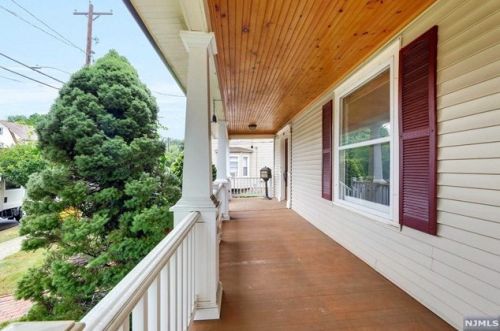 185 Closter Dock Rd, Closter NJ  07624-1907 exterior