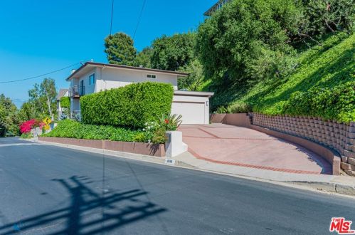 3330 Wrightwood Dr, North Hollywood, CA 91604-3938