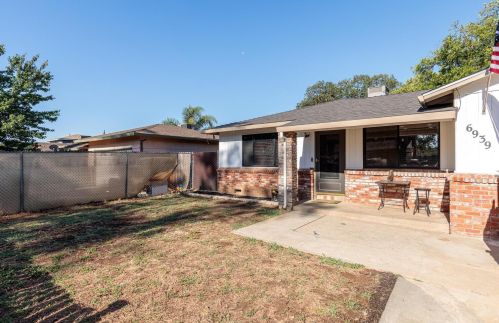 6939 5th St, Rio Linda, CA 95673-2204