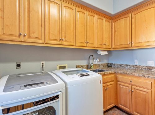 1440 Ridge Rd, Templeton CA  93465-9303 exterior