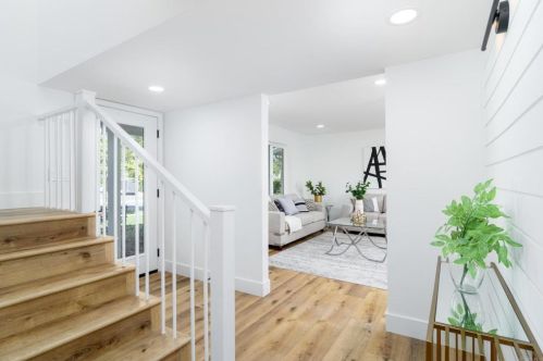 7012 Bobhird Dr, San Diego CA 92119-1404 exterior