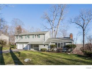 108 Larkspur Rd, Stamford, CT 06903-3410