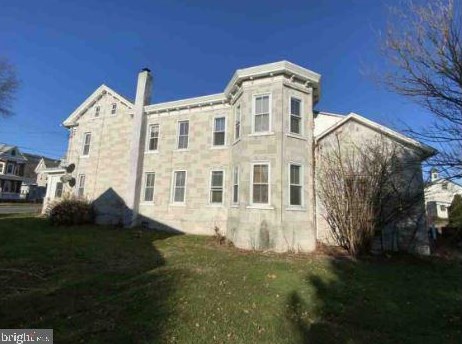 528 Main St, Bally, PA 19503-9628
