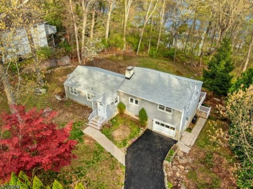 21 Highview Ter, Wharton, NJ 07885-2951