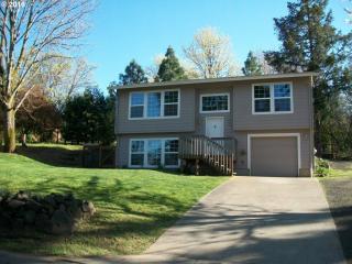 885 Pioneer Dr, Willamina, OR 97396-2815