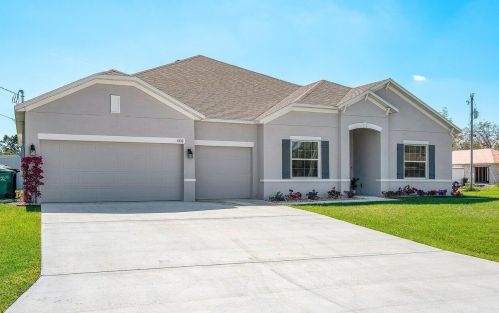 5430 Milner Dr, Fort Pierce, FL 34983-3372
