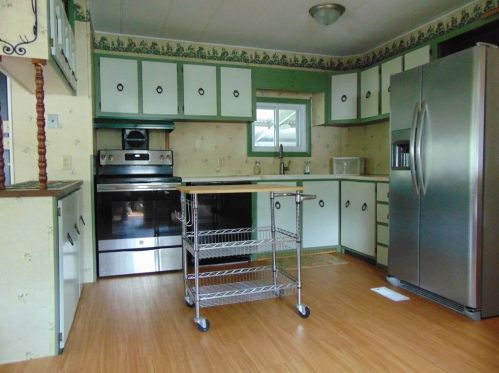 53 Conestoga Trl, Brookfield MA  01506-1900 exterior