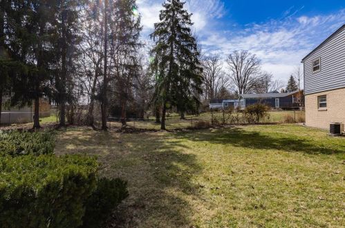 5000 Hagewa Dr, Cincinnati OH 45242-6231 exterior