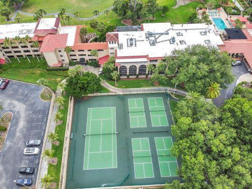 83 Camino Real, Howey In The Hills FL  34737-3150 exterior