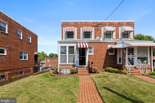 428 Jefferson St, Washington, DC 20011-2639