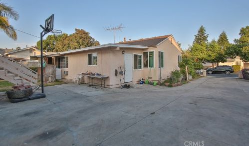 3447 Caspian Ave, Long Beach CA 90810-2330 exterior
