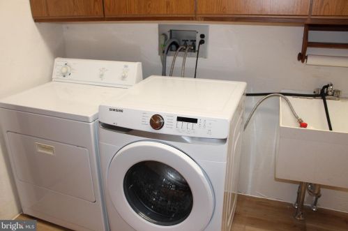 69 Eagle Trl, Charnita PA  17320-8104 exterior