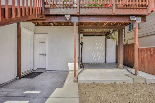 24494 Leona Dr, Hayward CA  94542-1010 exterior