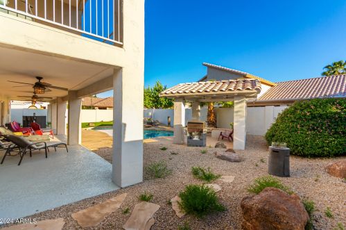 5717 Soft Wind Dr, Glendale AZ  85310-3643 exterior