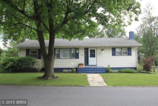 425 Clifton Rd, Lees Cross Roads, PA 17257-8901