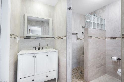 1828 47 St, Cape Coral FL  33904-9001 exterior