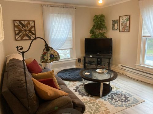 1610 Beacon St, Cincinnati, OH 45230-2063