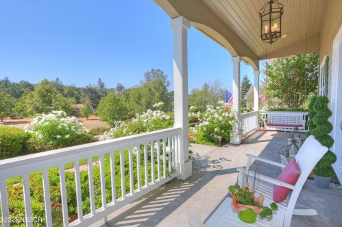 945 Old Ranch Rd, Solvang, CA 93463-9617