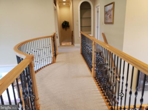 4260 Wyndemere Cir, Schnecksville PA  18078-3527 exterior