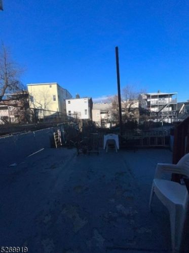 70 Butler St, Paterson NJ 07524-1777 exterior