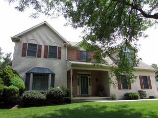 1075 Centerville Rd, Lancaster, PA 17601-1748