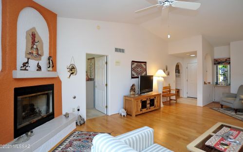 14299 Copperstone Dr, Tucson, AZ 85755-9318
