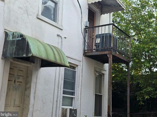 611 Main St, Norristown PA  19401-4556 exterior