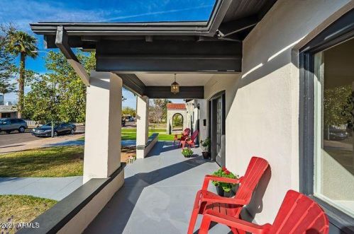 2525 8th St, Phoenix AZ  85006-1049 exterior