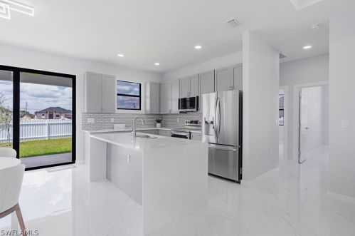 301 15th Ter, Cape Coral FL  33909-1239 exterior