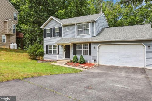 35 Amelia Ct, Fredericksburg VA  22405-6329 exterior