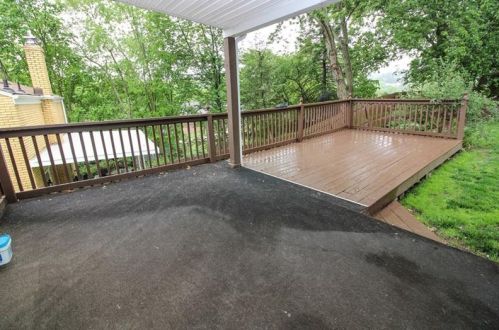 1560 Berkshire Ave, Pittsburgh PA  15226-2476 exterior