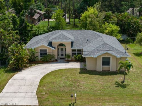 624 4th Ter, Cape Coral, FL 33909-2002