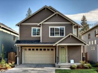 20220 3rd Dr, Bothell, WA 98012-9213