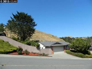 3783 Carol St, Pinole, CA 94564-1147