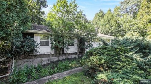 782 Linden Way, Franklin Lakes, NJ 07417-1302