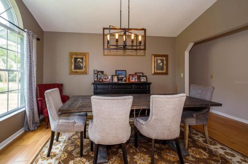 528 Via Florence Dr, Apopka, FL 32712-3731