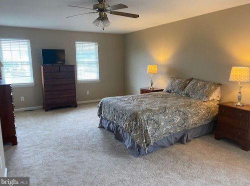 55 Kings Ct, Swedesboro NJ  08085-5033 exterior