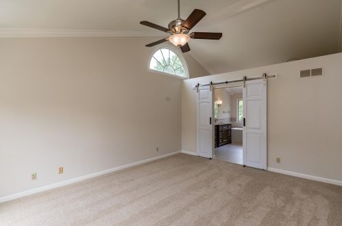 8235 Woodcreek Dr, Florence KY  41042-9119 exterior