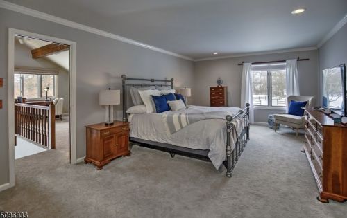 605 Larger Cross Rd, Bedminster NJ  07921-2728 exterior