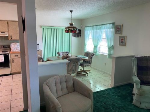 3048 Peterborough St, Tarpon Springs FL  34690-2036 exterior