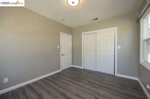 2809 99th Ave, Oakland CA  94605-4814 exterior