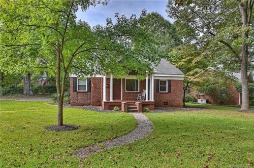 2344 Farmington Ln, Charlotte, NC 28205-3838