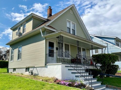 213 Prince St, Bridgeport, CT 06610-2953
