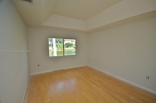 9903 20th St, Hollywood FL  33024-1443 exterior