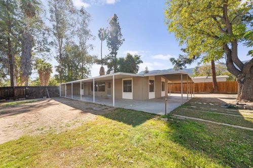 32861 Brechtel St, Lake Elsinore CA  92530-0420 exterior