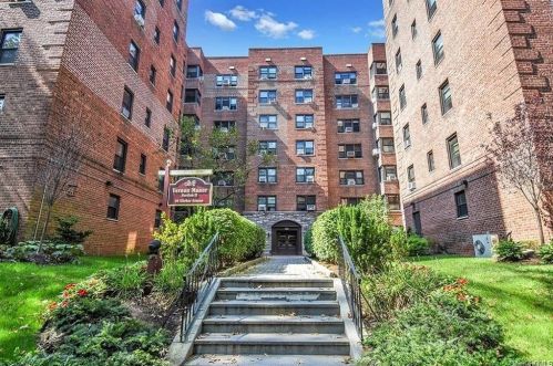 30 Ehrbar Ave, Mount Vernon, NY 10552-3663